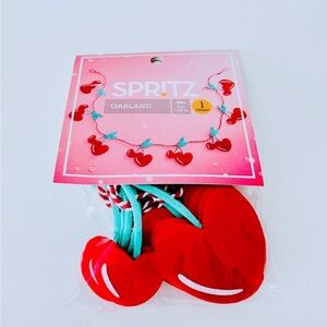 Spritz cherry hearts Garland